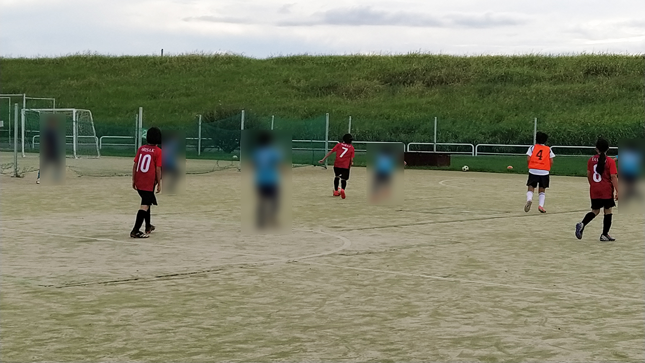 大阪市旭区　女子サッカークラブ　FKナディア　旭公園グランド