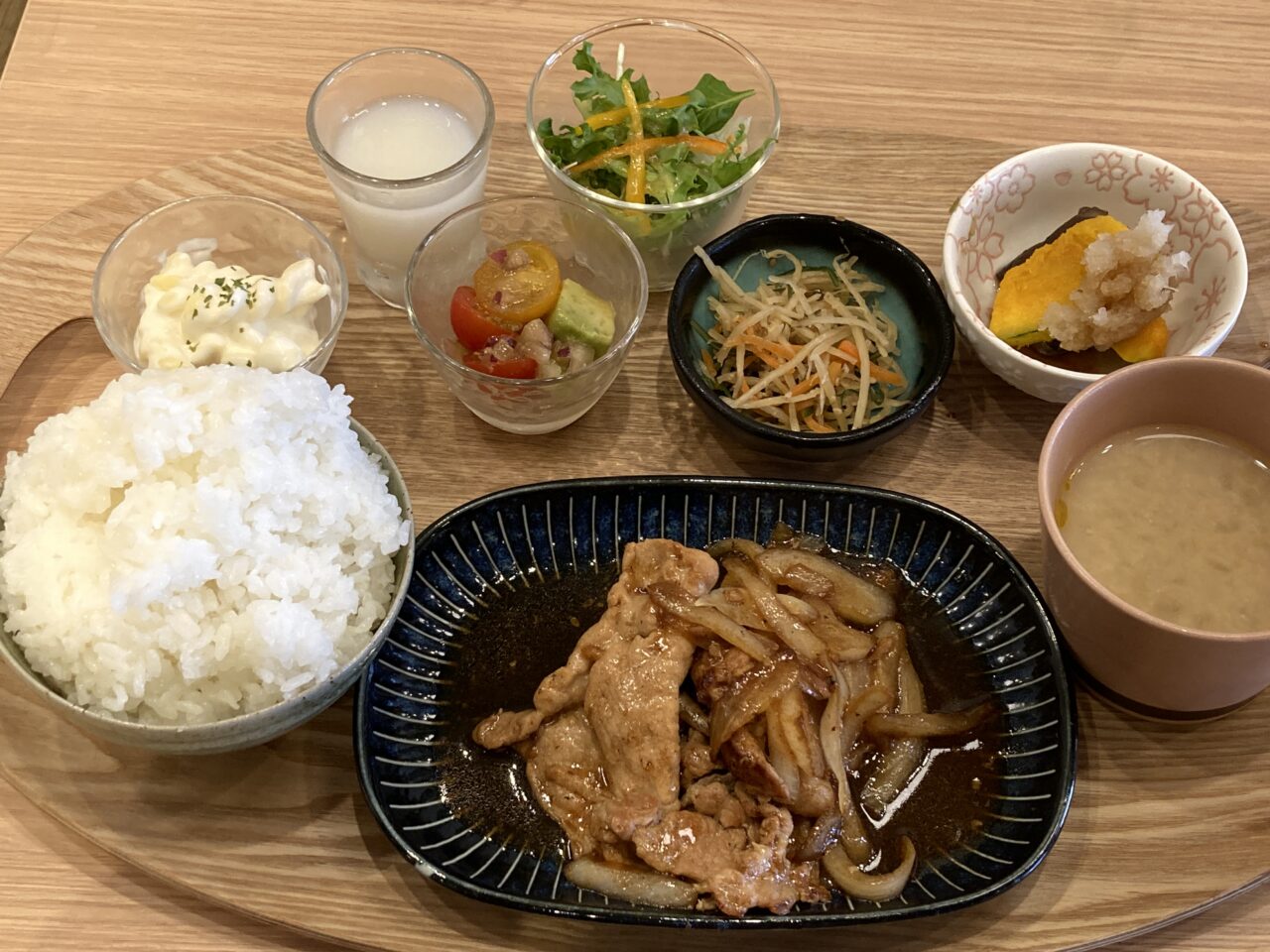 saninshokudou